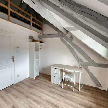 5 Chambres, Spacieux Et Calme *